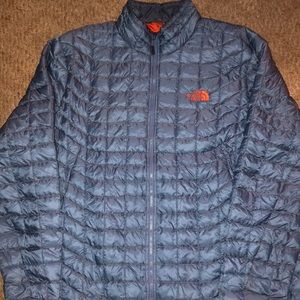 Men’s North Face jacket